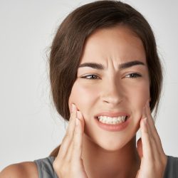 Toxina butolinica, bruxismo, tartamientos faciales, tratamientos dentales, tratamiento bruxismo, medellin, tratamientos esteticos, estetica dental, estetica facial, col esthetics,